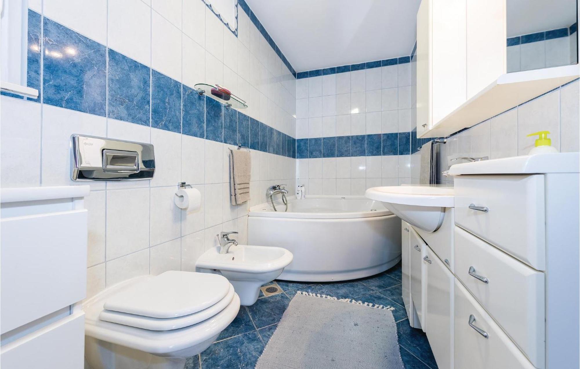 Nice Home In Sibenik With Kitchen Luaran gambar