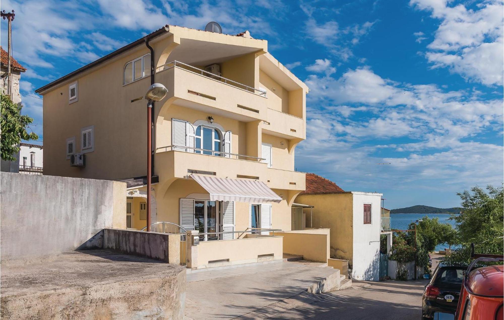 Nice Home In Sibenik With Kitchen Luaran gambar