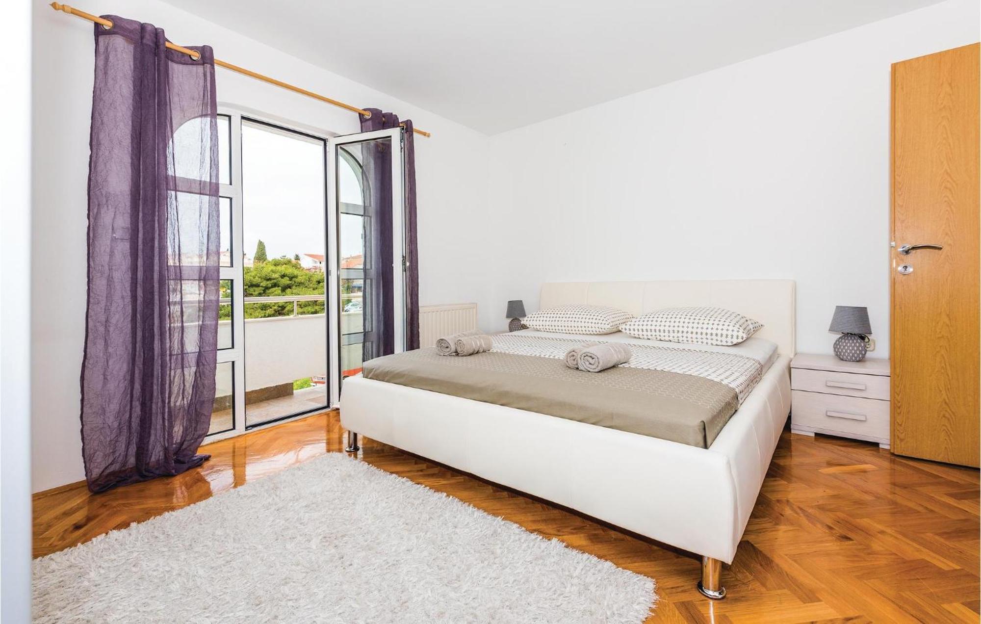 Nice Home In Sibenik With Kitchen Luaran gambar